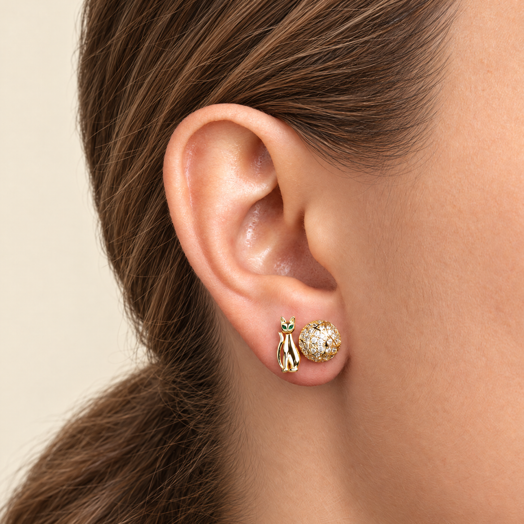 PENDIENTES ASIMÉTRICOS CHAT ET PELOTE DE LAINE