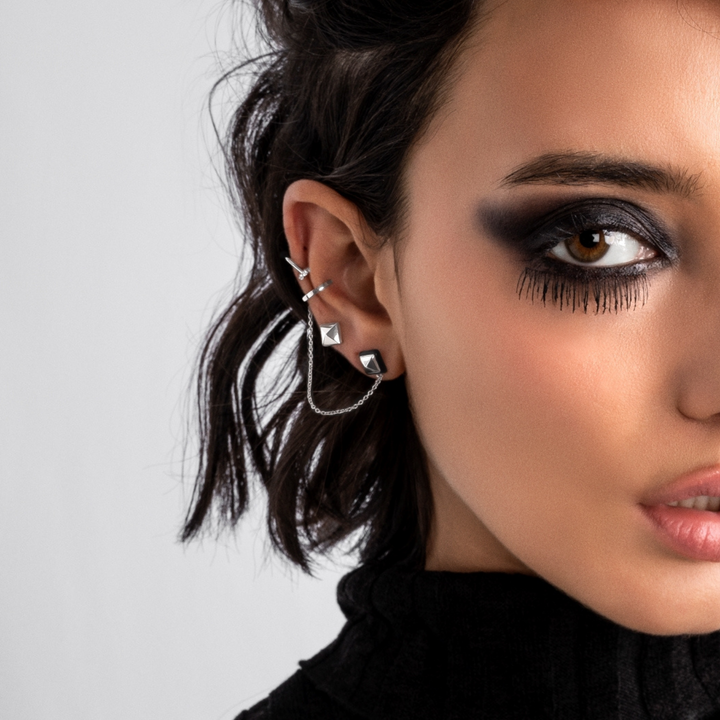 VIS SILVER PIERCING EARRING