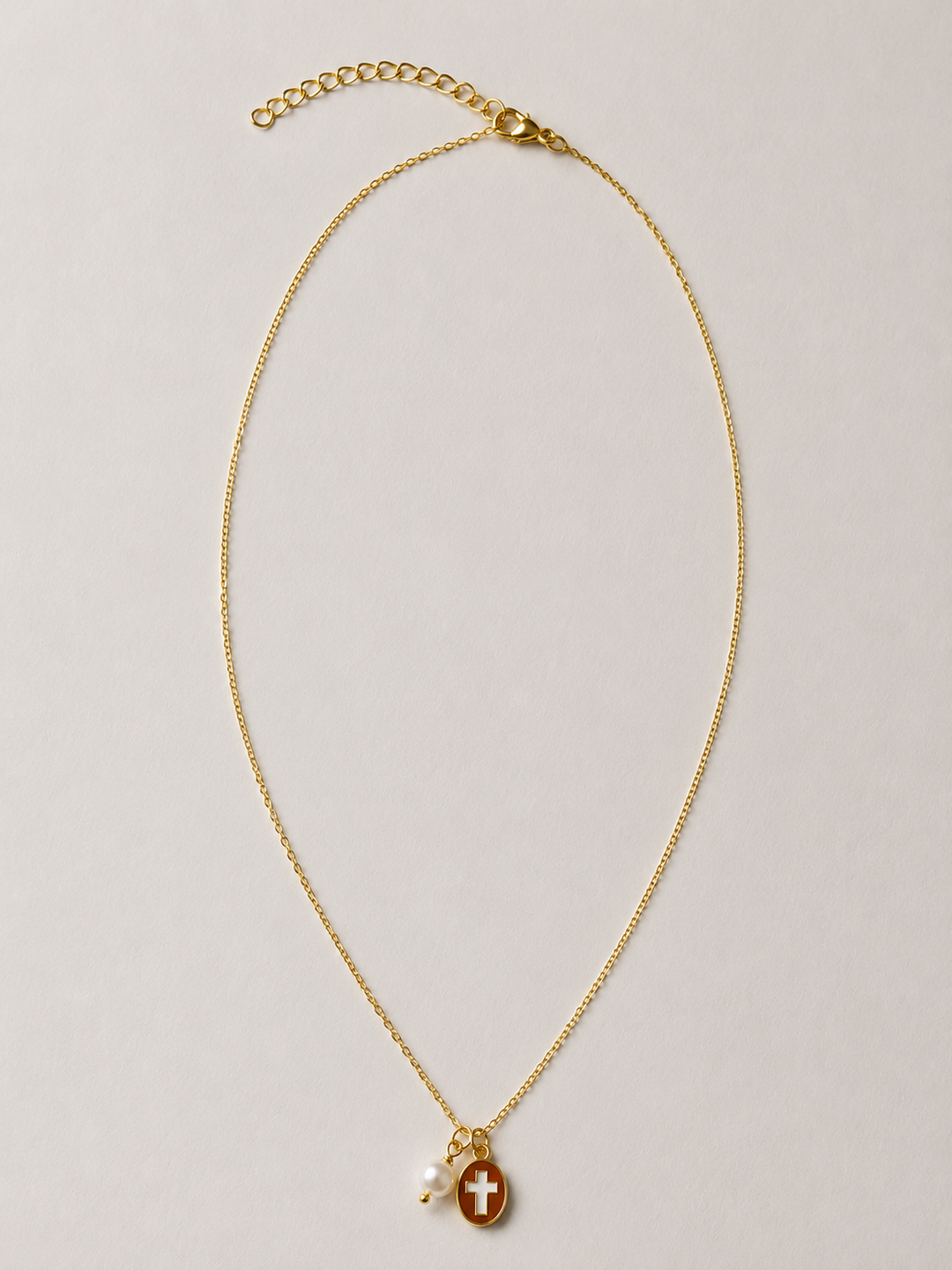 COLGANTE CROSS &amp; PEARL